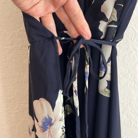 Lulus -All Mine Navy Blue Floral Print High-Low Wrap Dress size L party spring - Picture 6 of 10